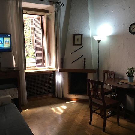 Vaticano Ohana Suite Trastevere Rome Bagian luar foto